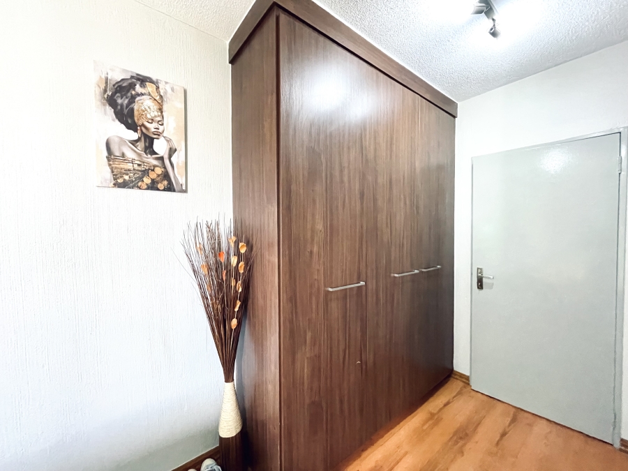 To Let 2 Bedroom Property for Rent in Fourways Gauteng