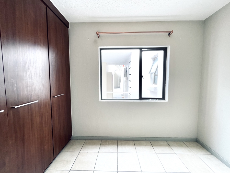 To Let 2 Bedroom Property for Rent in Fourways Gauteng