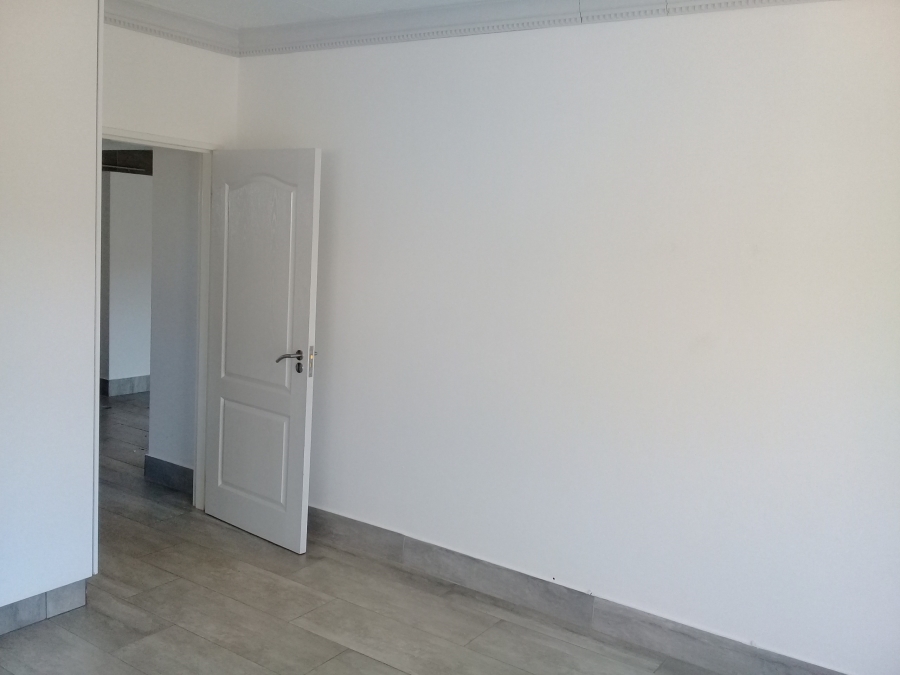 To Let 2 Bedroom Property for Rent in Oakdene Gauteng