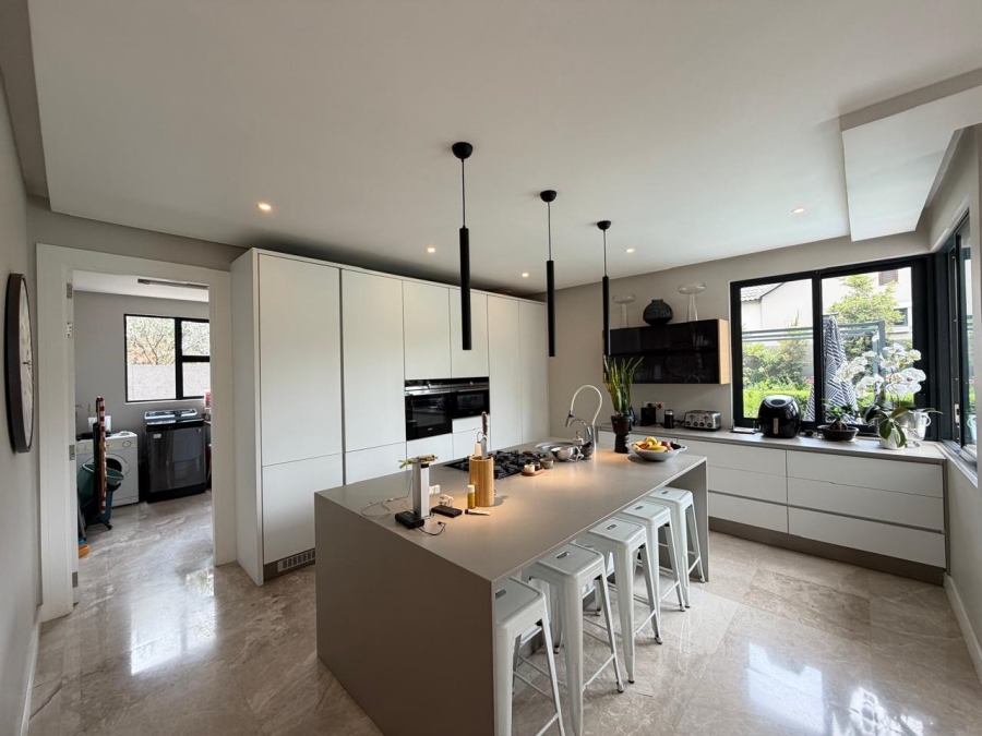 5 Bedroom Property for Sale in Midstream Estate Gauteng