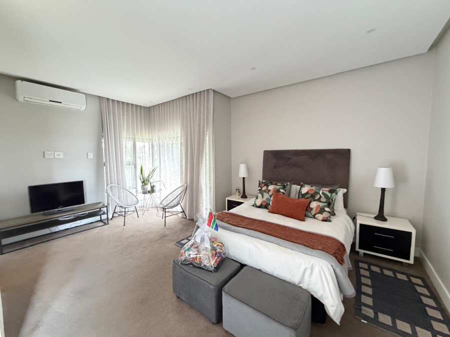 5 Bedroom Property for Sale in Midstream Estate Gauteng