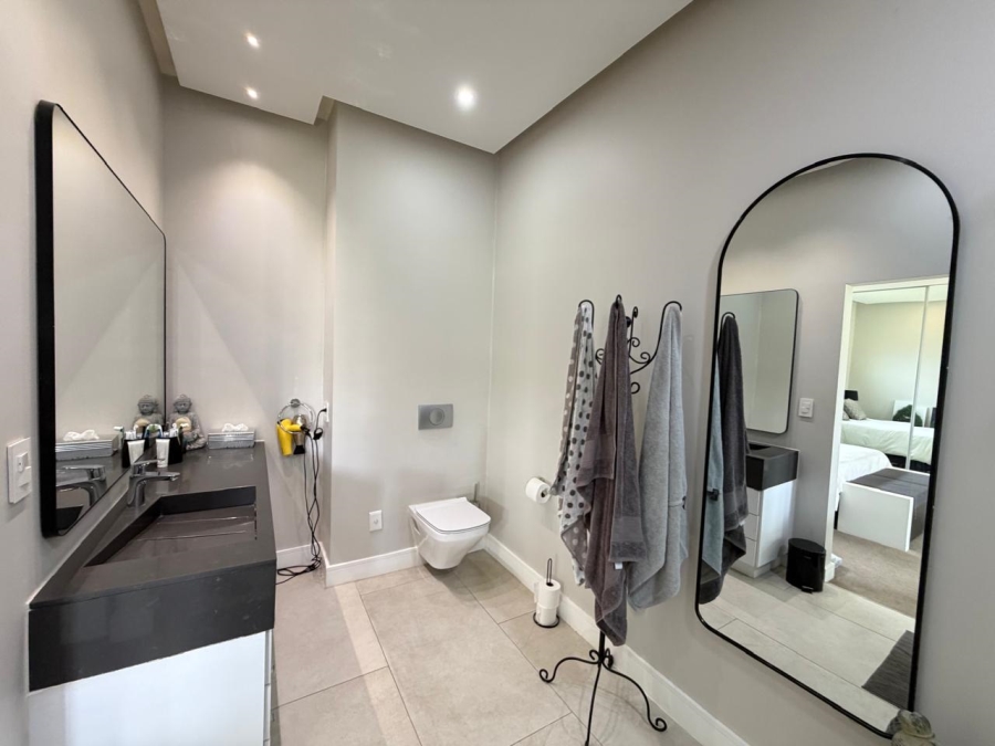 5 Bedroom Property for Sale in Midstream Estate Gauteng