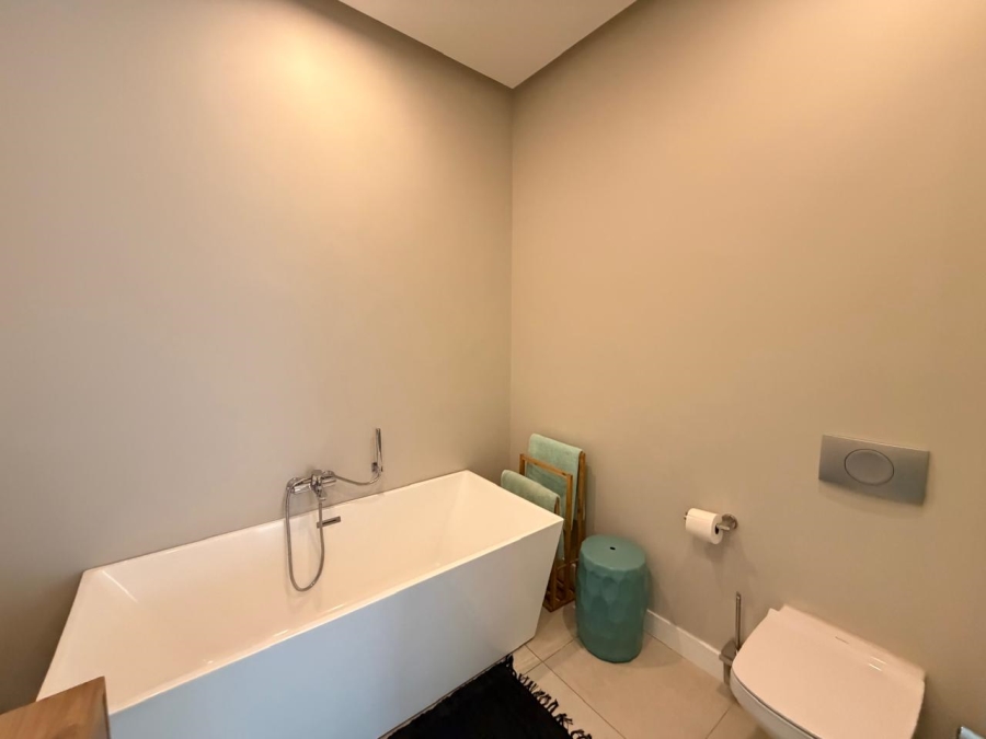 5 Bedroom Property for Sale in Midstream Estate Gauteng