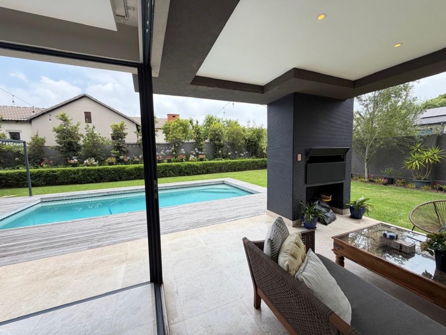 5 Bedroom Property for Sale in Midstream Estate Gauteng