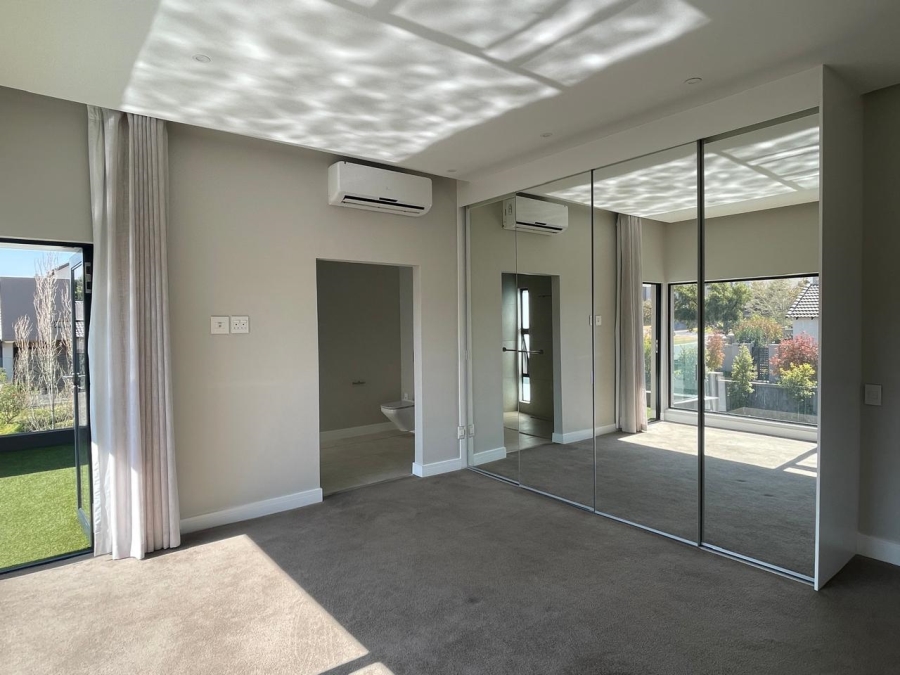 5 Bedroom Property for Sale in Midstream Estate Gauteng