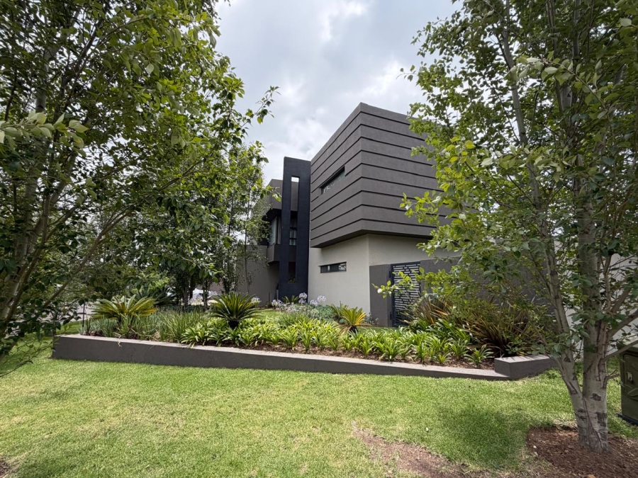 5 Bedroom Property for Sale in Midstream Estate Gauteng