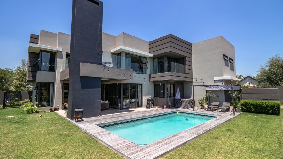 5 Bedroom Property for Sale in Midstream Estate Gauteng