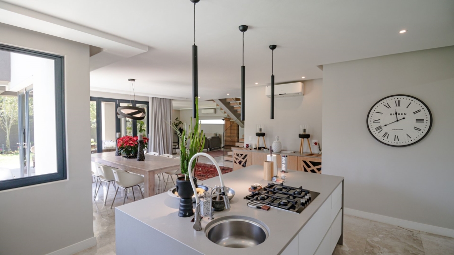 5 Bedroom Property for Sale in Midstream Estate Gauteng