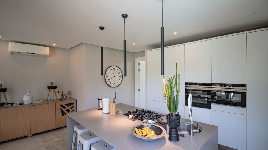 5 Bedroom Property for Sale in Midstream Estate Gauteng