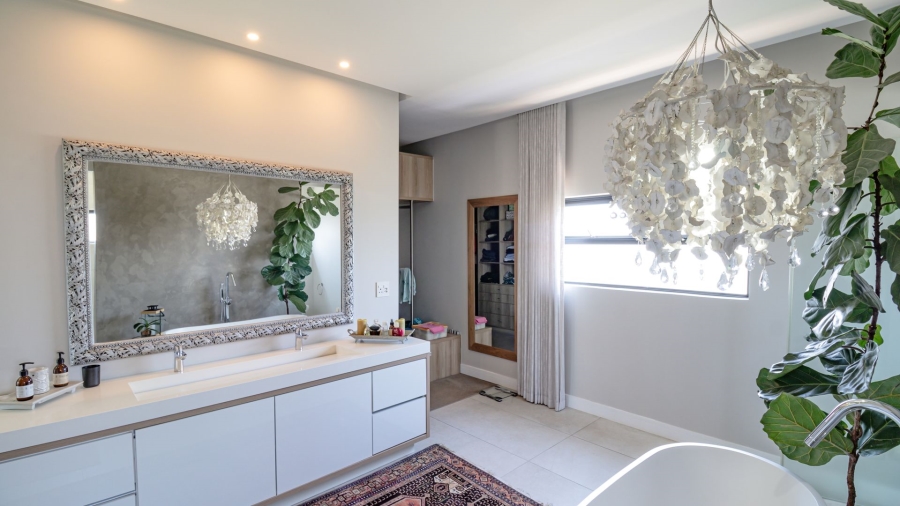 5 Bedroom Property for Sale in Midstream Estate Gauteng