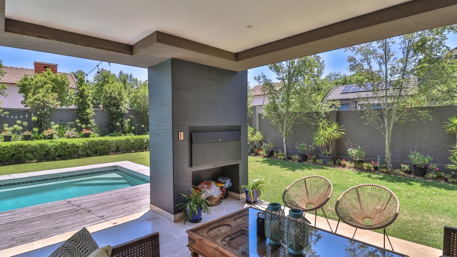 5 Bedroom Property for Sale in Midstream Estate Gauteng