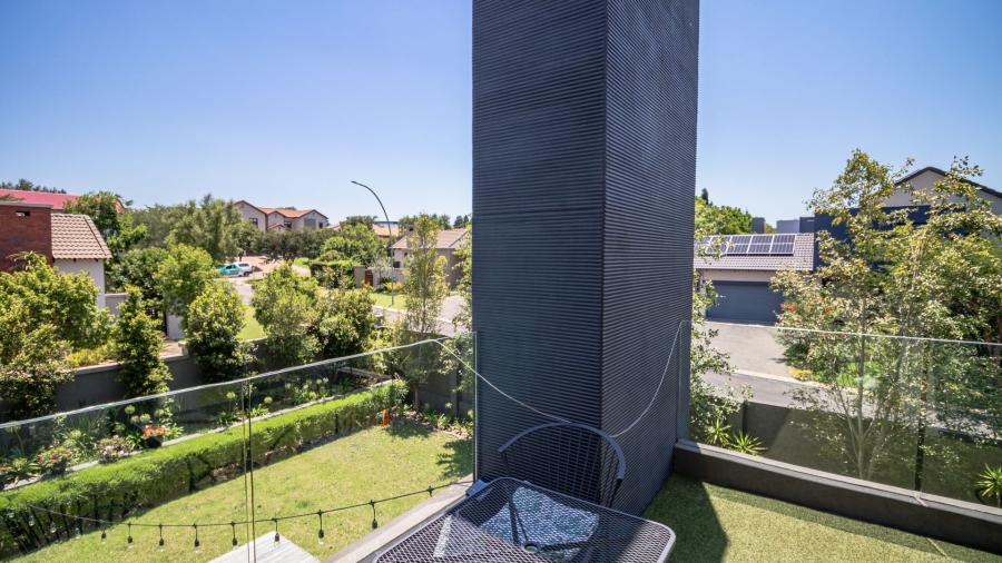 5 Bedroom Property for Sale in Midstream Estate Gauteng