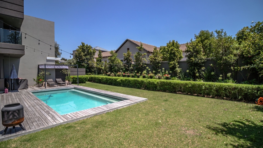 5 Bedroom Property for Sale in Midstream Estate Gauteng