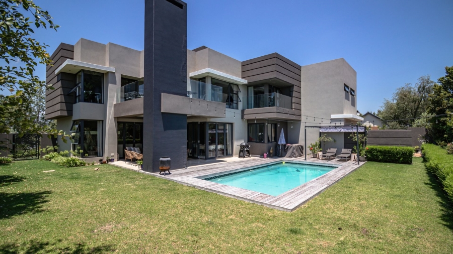 5 Bedroom Property for Sale in Midstream Estate Gauteng