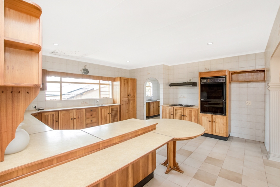 4 Bedroom Property for Sale in Helderkruin Gauteng