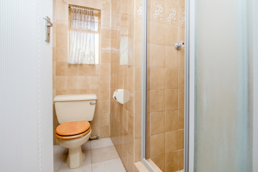 4 Bedroom Property for Sale in Helderkruin Gauteng