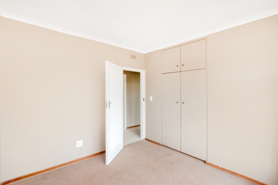 4 Bedroom Property for Sale in Helderkruin Gauteng