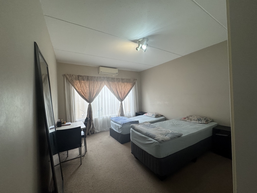 2 Bedroom Property for Sale in New Redruth Gauteng