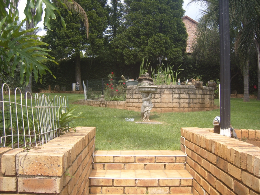 4 Bedroom Property for Sale in Suideroord Gauteng