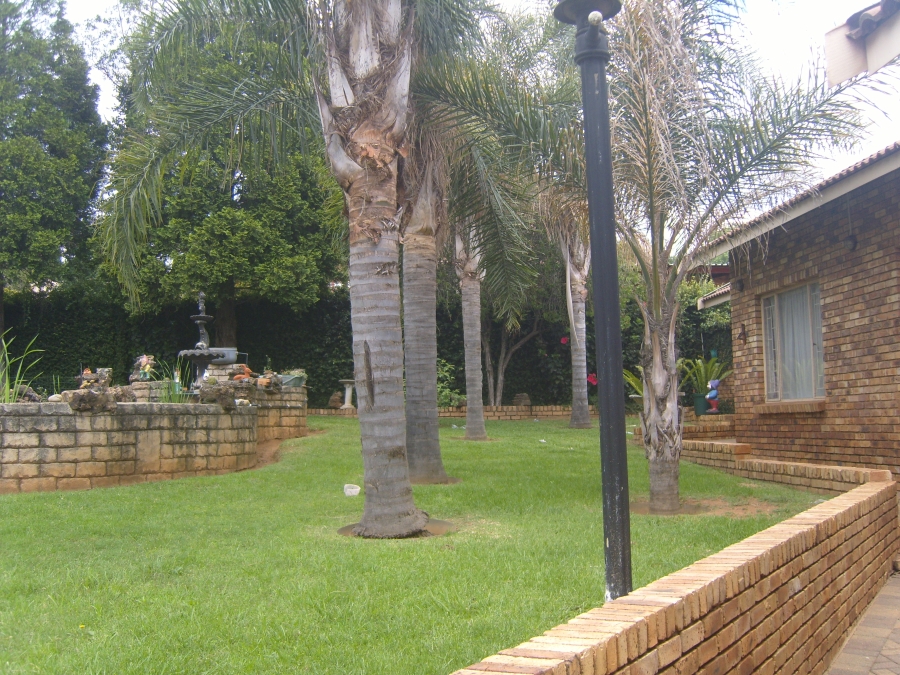 4 Bedroom Property for Sale in Suideroord Gauteng