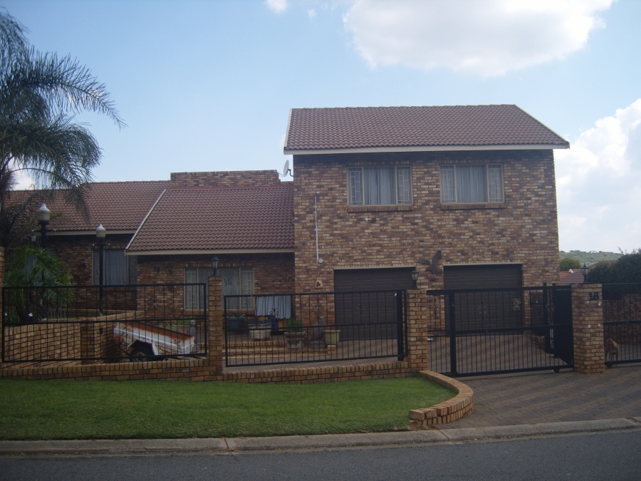 4 Bedroom Property for Sale in Suideroord Gauteng