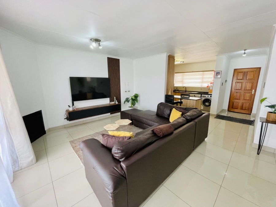 2 Bedroom Property for Sale in Meyersdal Gauteng