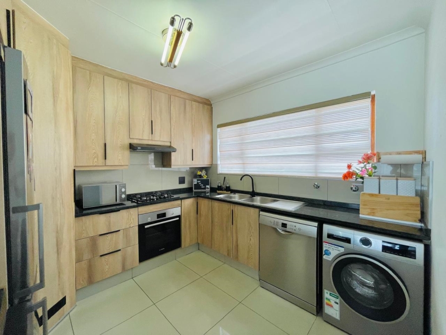 2 Bedroom Property for Sale in Meyersdal Gauteng