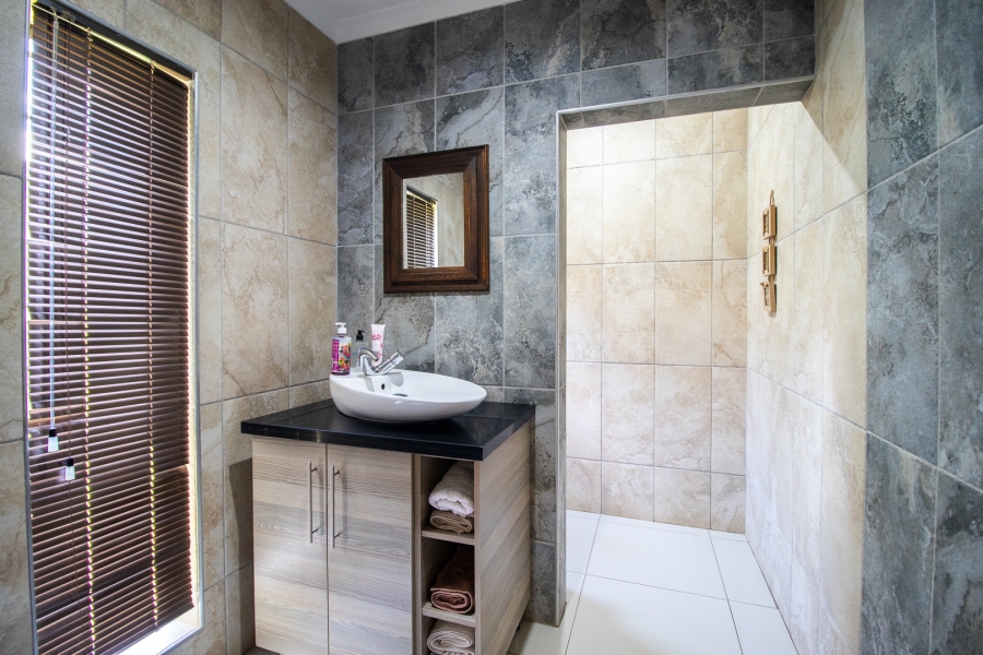 3 Bedroom Property for Sale in Alewynspoort Gauteng