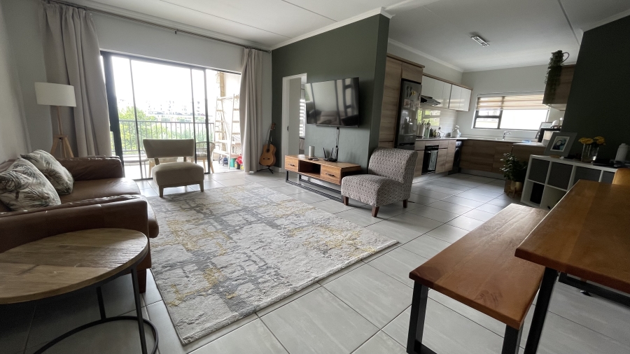 To Let 3 Bedroom Property for Rent in Waterfall Gauteng