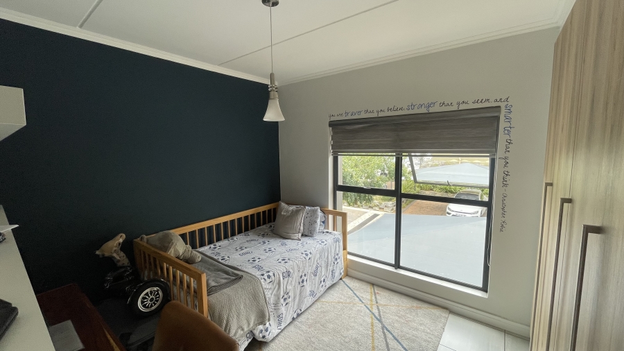 To Let 3 Bedroom Property for Rent in Waterfall Gauteng