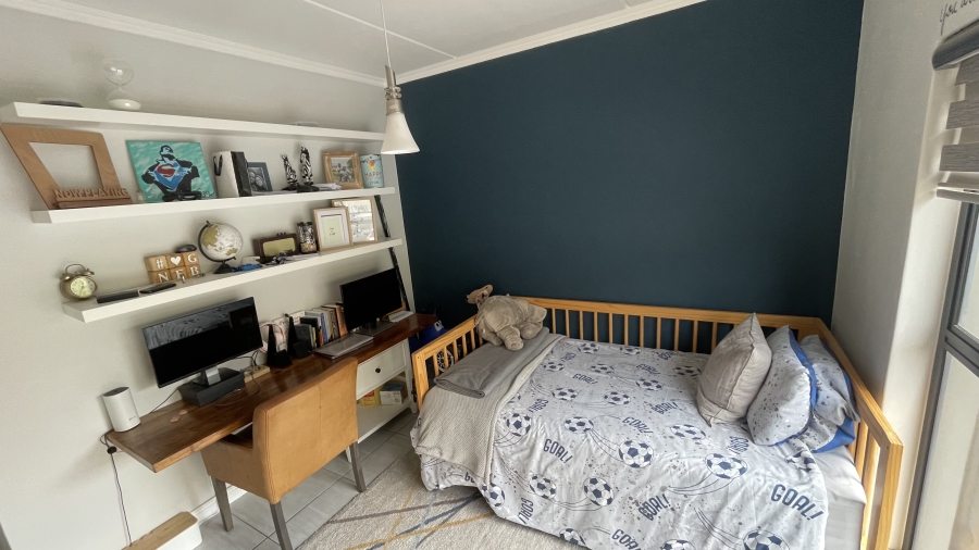 To Let 3 Bedroom Property for Rent in Waterfall Gauteng