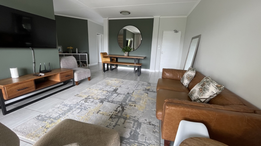 To Let 3 Bedroom Property for Rent in Waterfall Gauteng