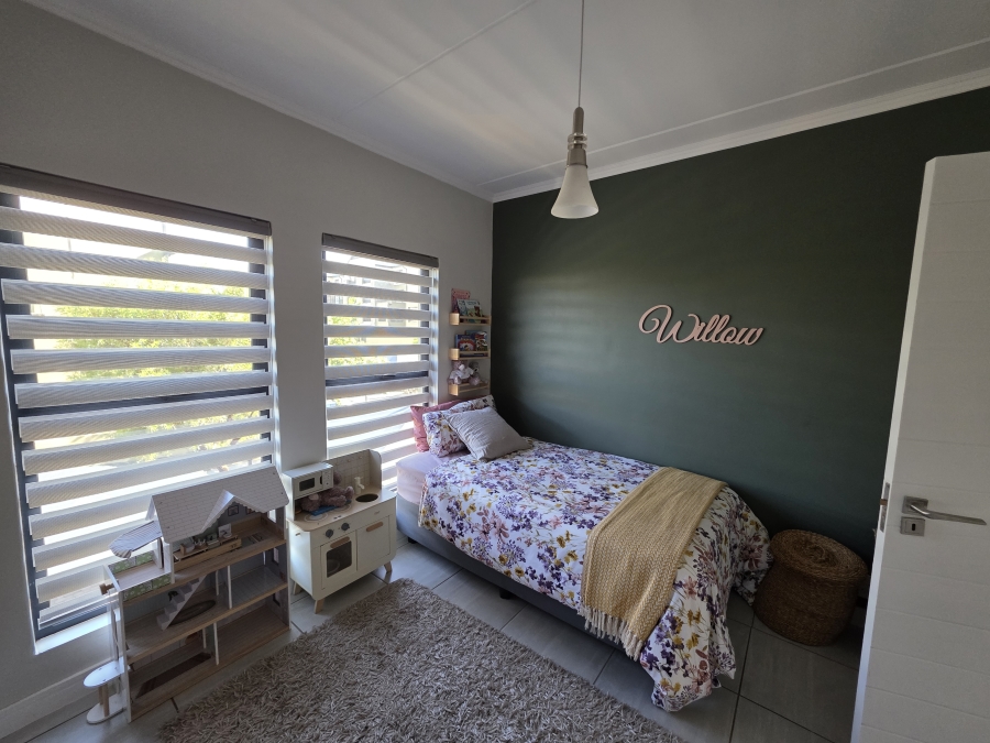 To Let 3 Bedroom Property for Rent in Waterfall Gauteng