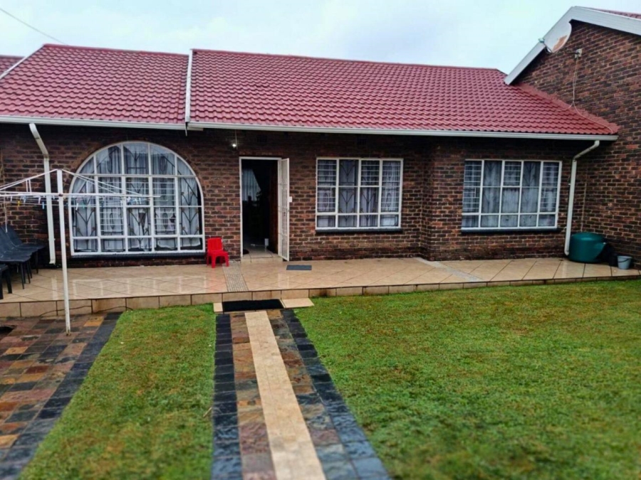 3 Bedroom Property for Sale in Edleen Gauteng