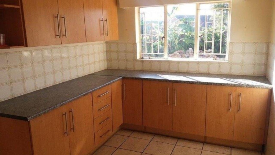 To Let 4 Bedroom Property for Rent in Krugersrus Gauteng