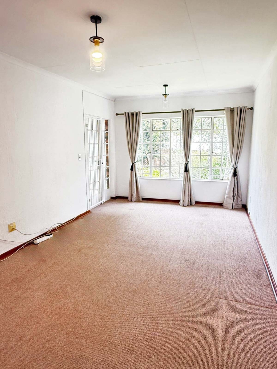 1 Bedroom Property for Sale in Bryanston Gauteng