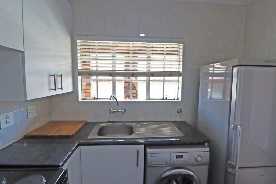 1 Bedroom Property for Sale in Bryanston Gauteng