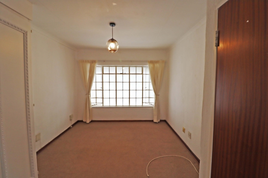 1 Bedroom Property for Sale in Bryanston Gauteng