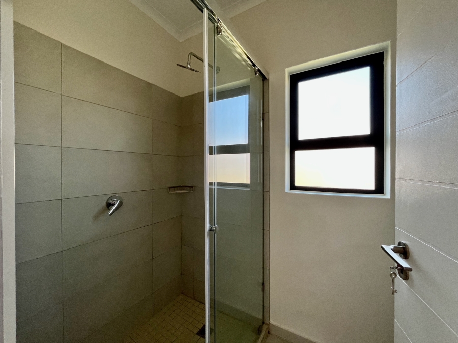 2 Bedroom Property for Sale in The Retreat Gauteng