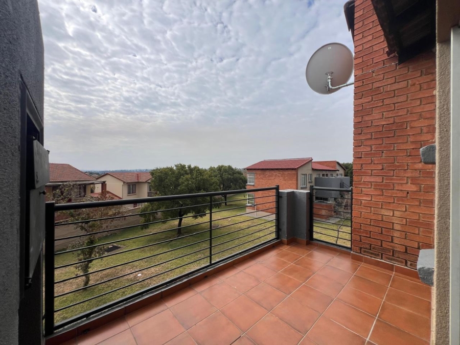 2 Bedroom Property for Sale in Willowbrook Gauteng