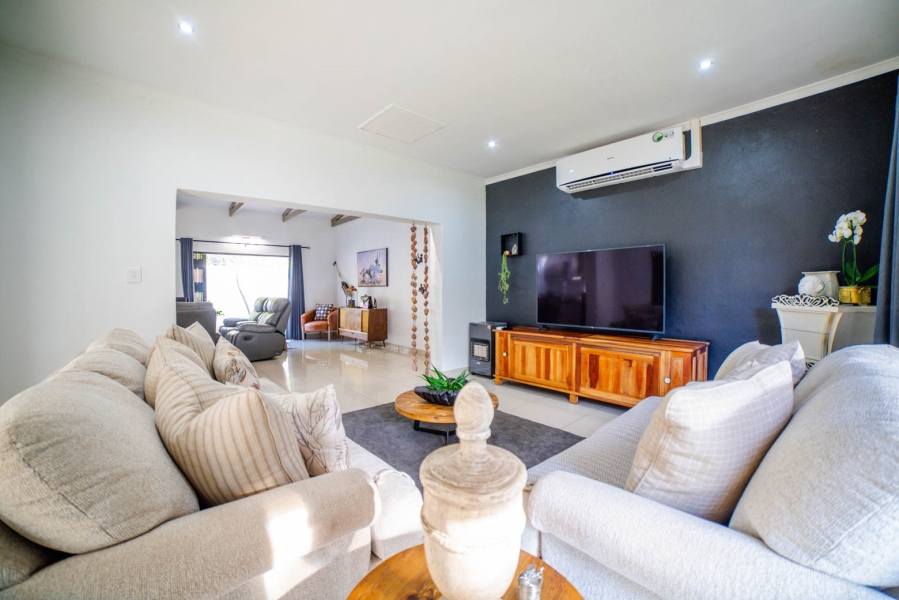 4 Bedroom Property for Sale in Maroeladal Gauteng