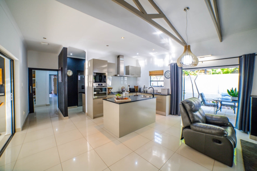 4 Bedroom Property for Sale in Maroeladal Gauteng