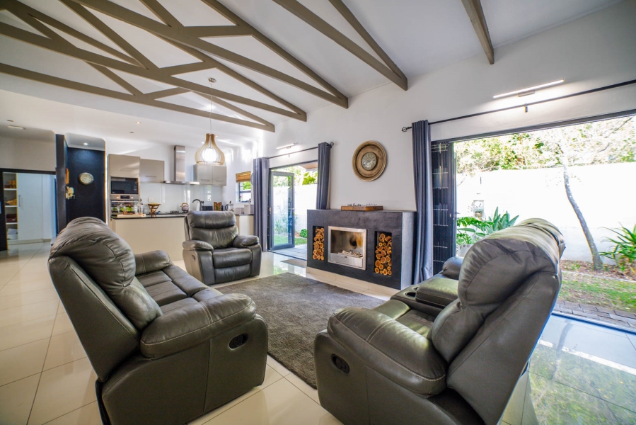 4 Bedroom Property for Sale in Maroeladal Gauteng