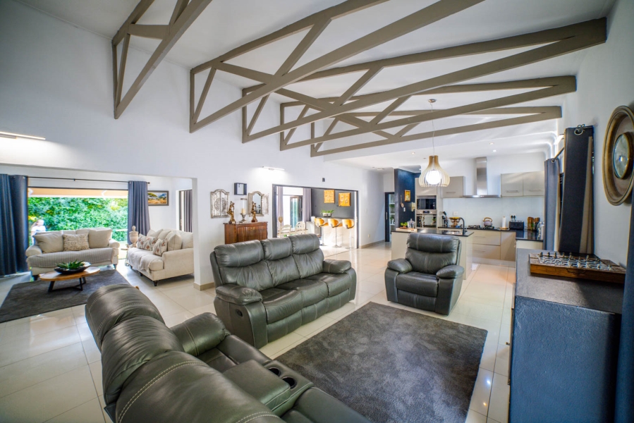 4 Bedroom Property for Sale in Maroeladal Gauteng