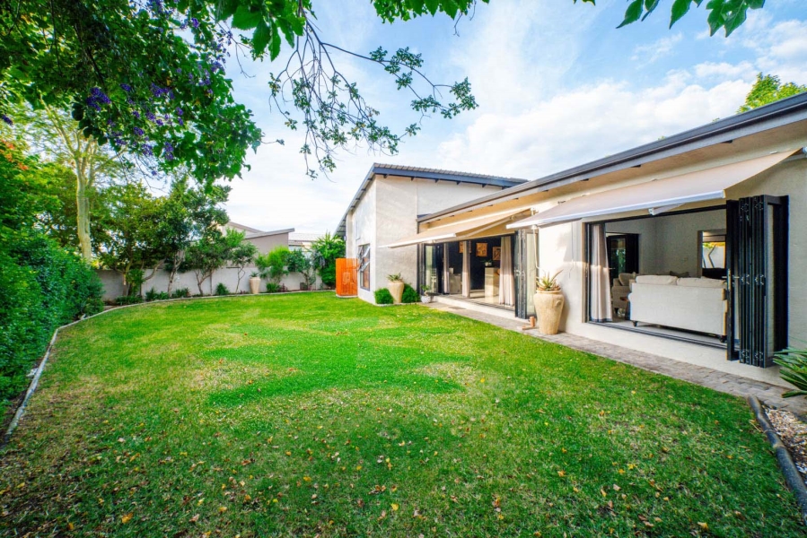 4 Bedroom Property for Sale in Maroeladal Gauteng