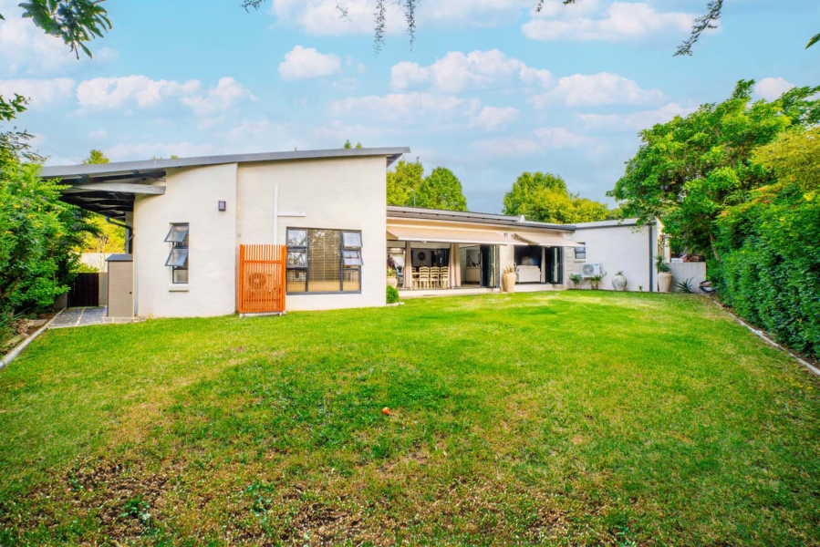 4 Bedroom Property for Sale in Maroeladal Gauteng