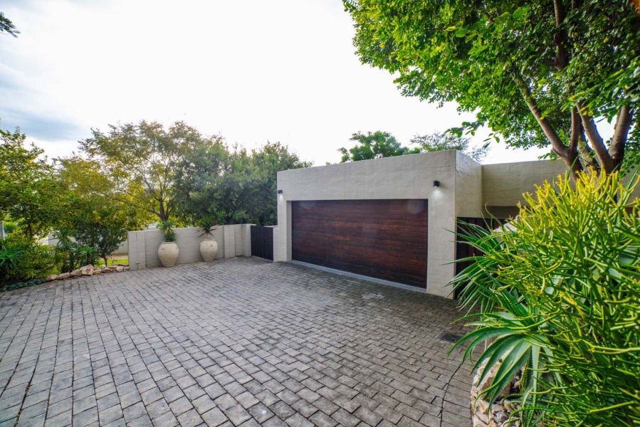 4 Bedroom Property for Sale in Maroeladal Gauteng