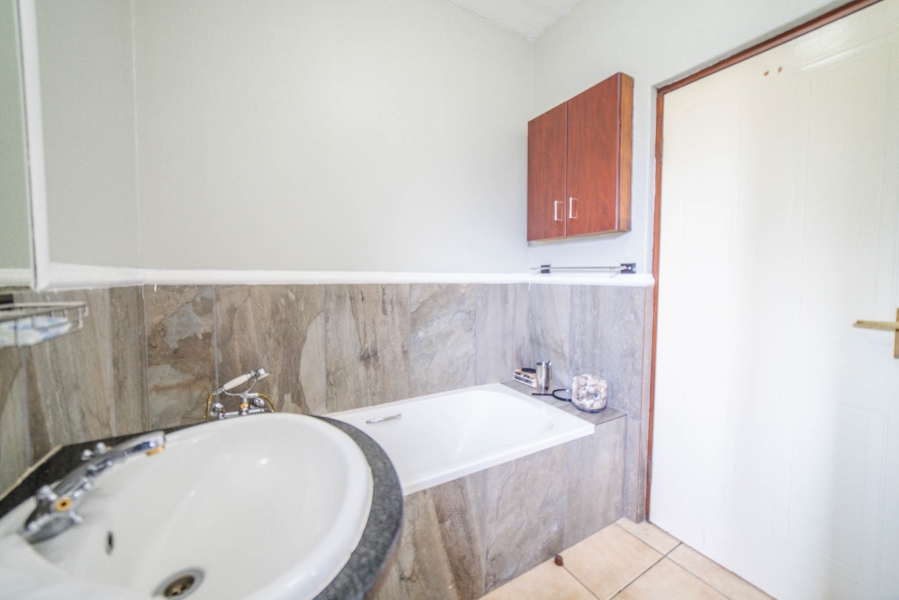 2 Bedroom Property for Sale in Douglasdale Gauteng