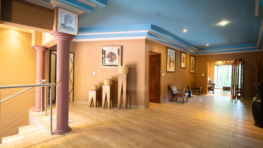 7 Bedroom Property for Sale in Buccleuch Gauteng