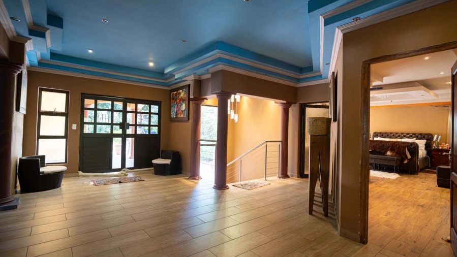 7 Bedroom Property for Sale in Buccleuch Gauteng